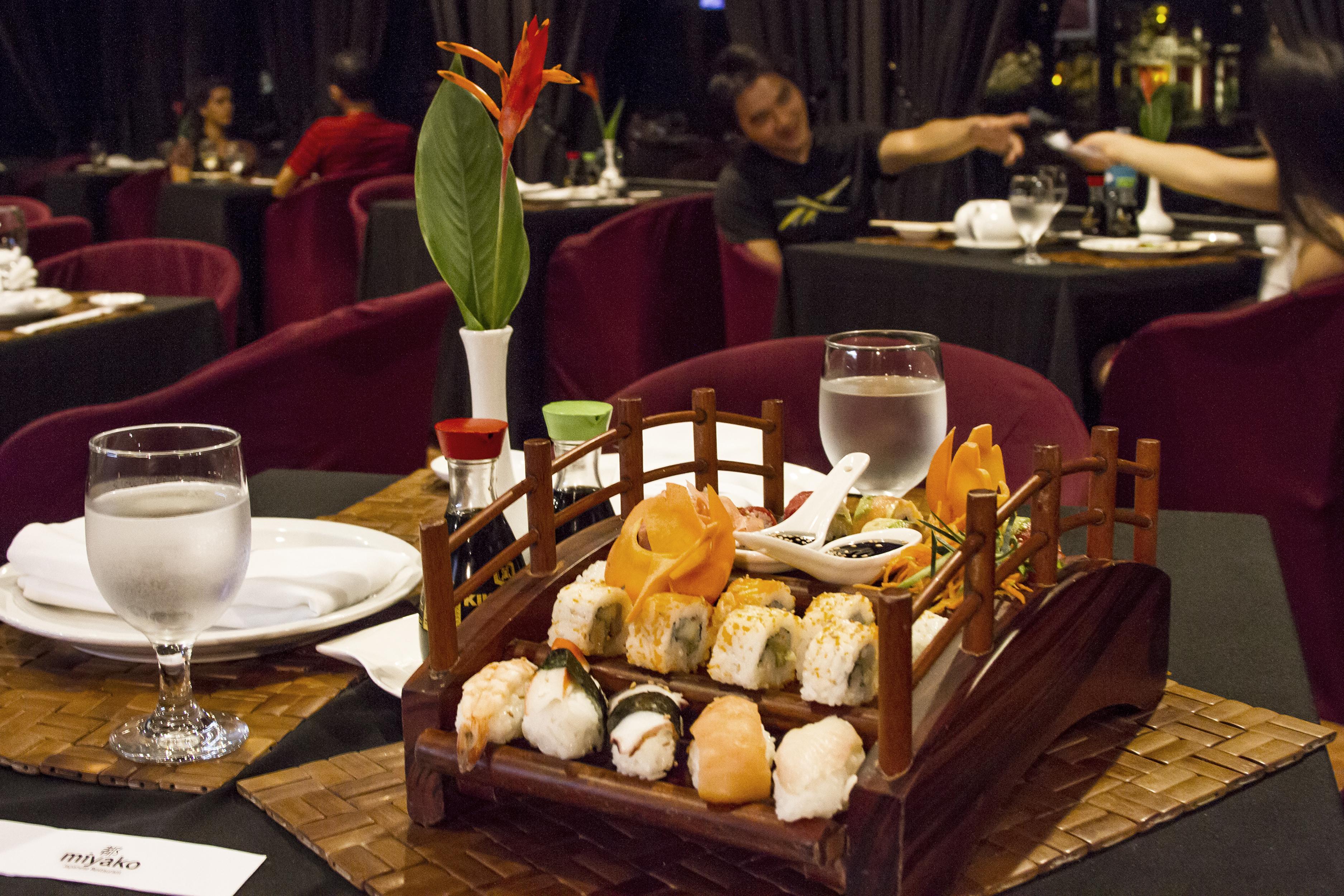 Barcelo Tambor Hotel Tambor  Exterior foto Sushi at a restaurant in Kuala Lumpur, Malaysia